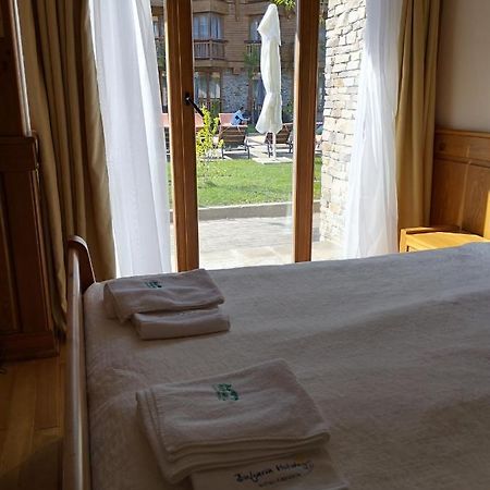 Pirin Golf - Nirvana, Studios&Spa ラズロク エクステリア 写真
